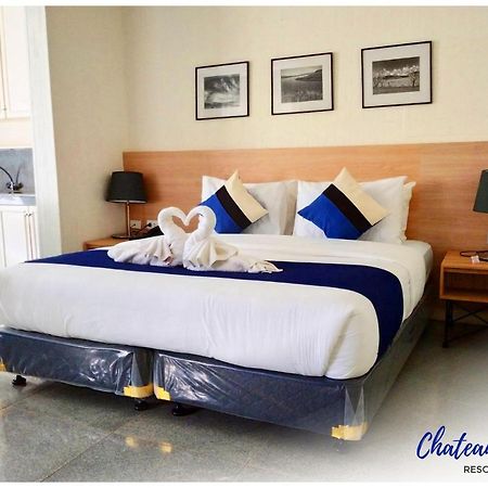 Chateau Bleu Resort Calamba  Eksteriør billede