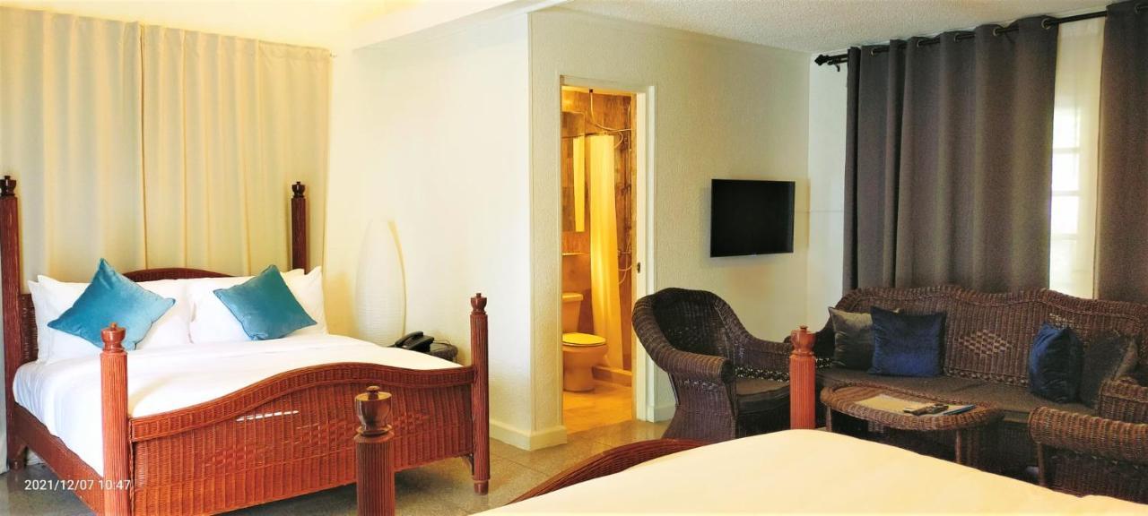Chateau Bleu Resort Calamba  Eksteriør billede